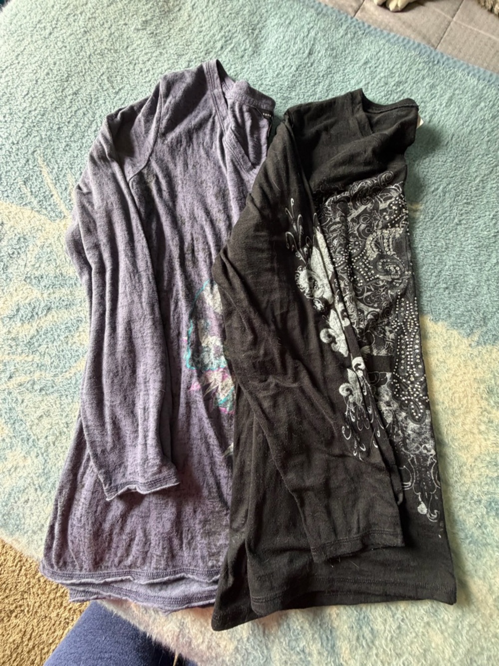 Bundle of 2 CATO /Rock&Republic Women’s Long Sleeve Ts Sizes 1XL and 18W/20W - Picture 2 of 9